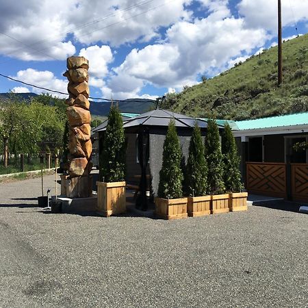 Sunset Motel Cache Creek Exterior photo