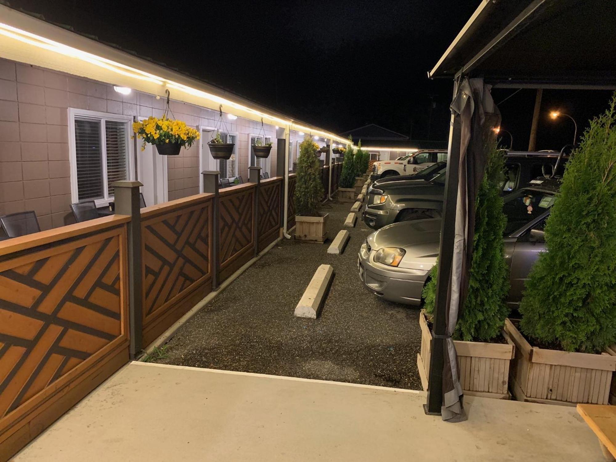 Sunset Motel Cache Creek Exterior photo